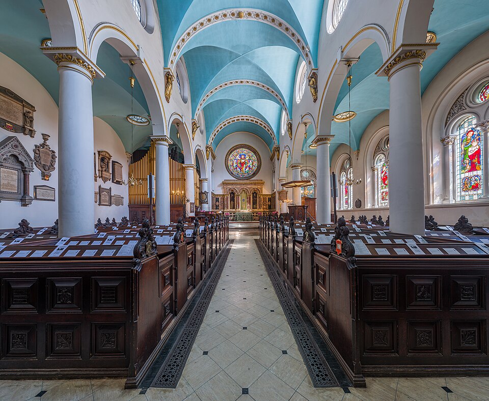 Interior of St Michael, Cornhill, London